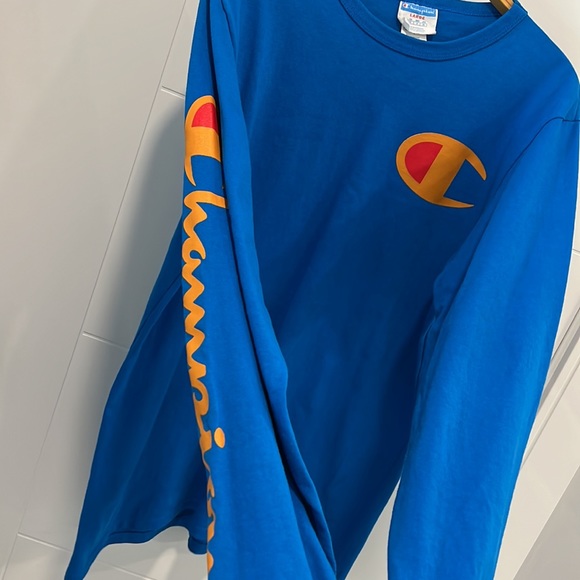 Champion blue long sleeve shirt size large 💯 - Picture 5 of 7